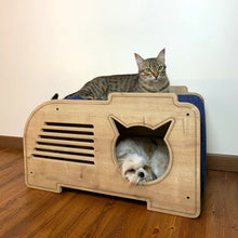 Load image into Gallery viewer, Mongo Natural Cat House with Scratching Carpet