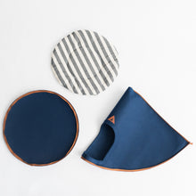 Load image into Gallery viewer, Pet Cave Navy (M)