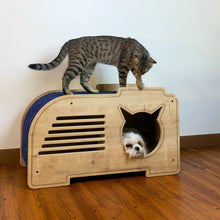 Load image into Gallery viewer, Mongo Natural Cat House with Scratching Carpet
