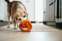 Load image into Gallery viewer, Plush Toy Pretzel - WAGSUP
